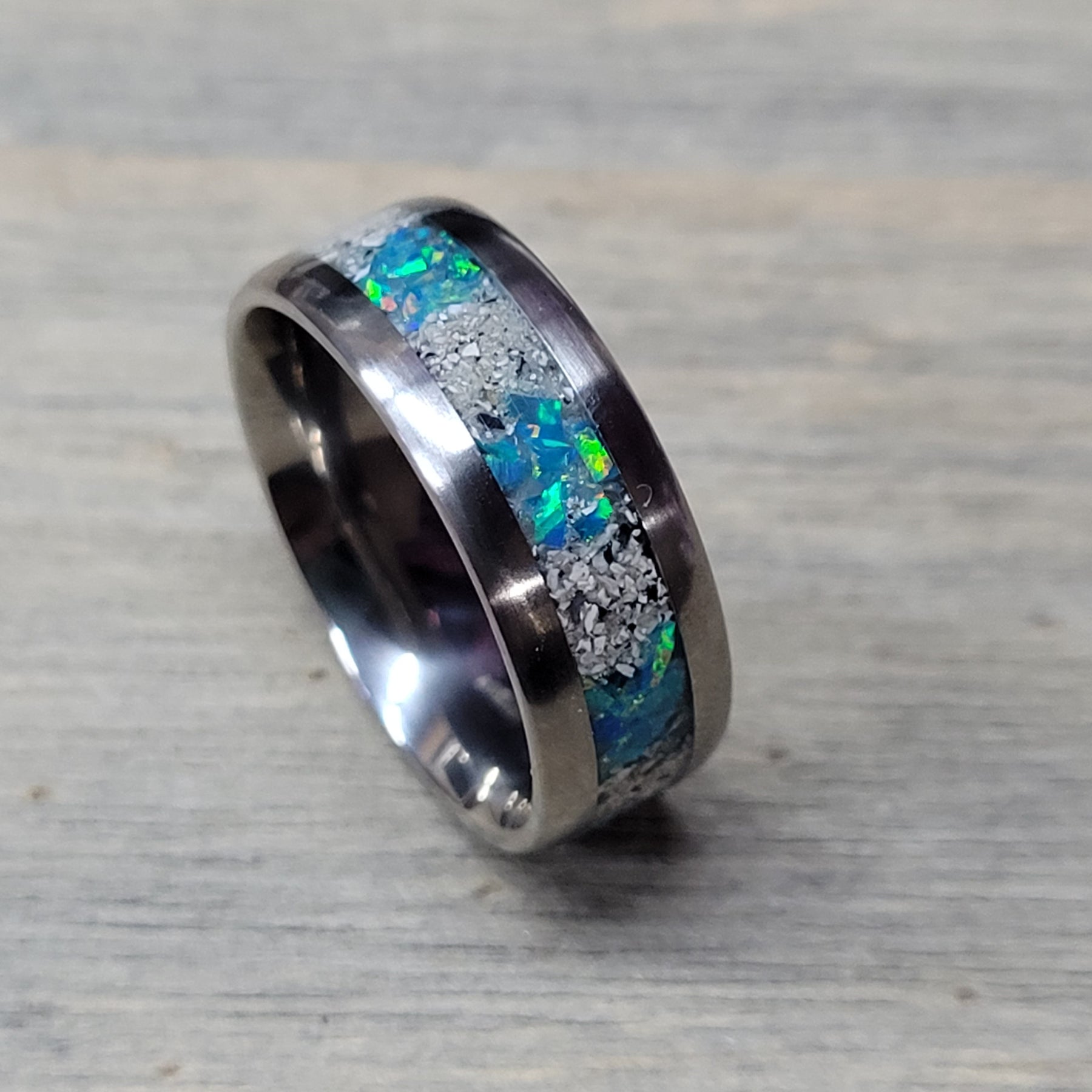 The Lost Luna Memorial Ring - Cremation Ash and Opal - Glow-in-the-Dark - Titanium