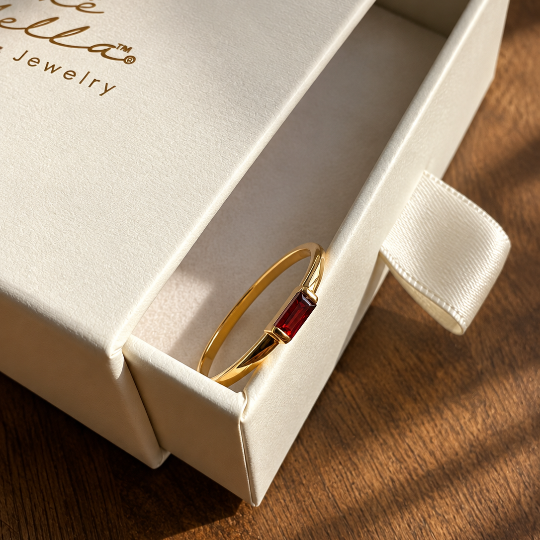 Faye Ring | Red Garnet