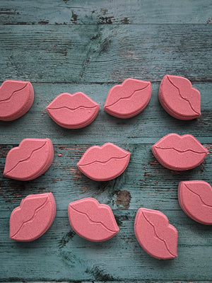 ARTISAN BATH BOMB - Main Street Collective