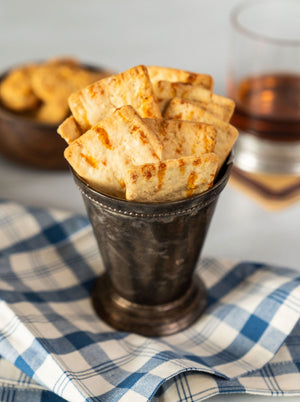 Sharp Cheddar Biscuit Crackers