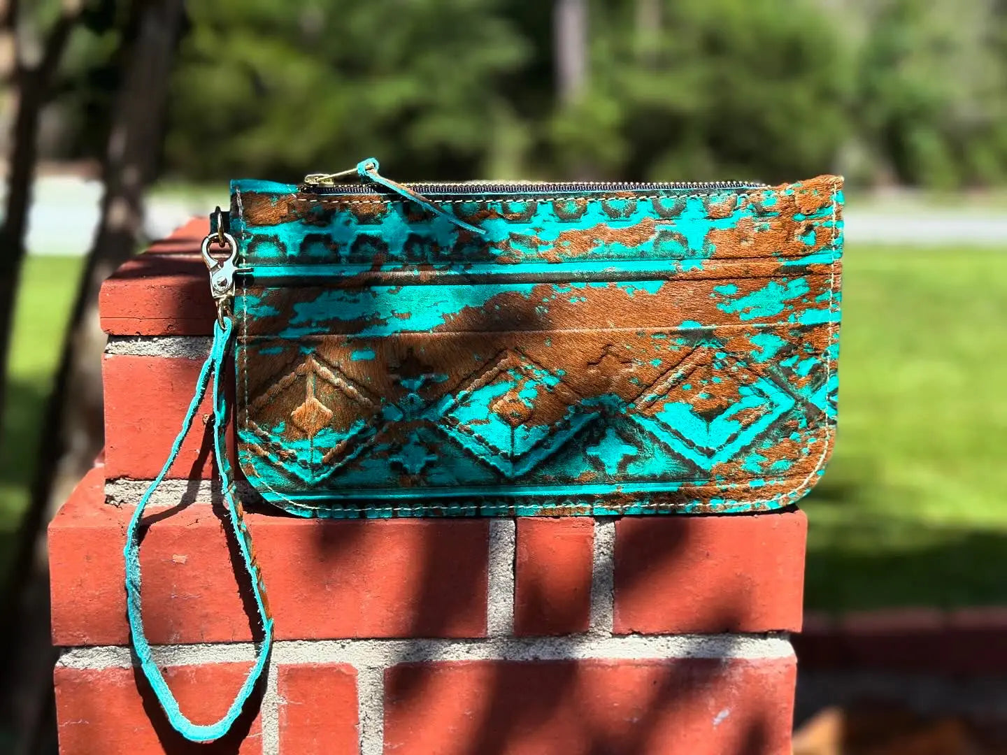Classic Leather Clutch with Inside Pocket by Kw Leatherworks, handmade leather goods detail photo 2