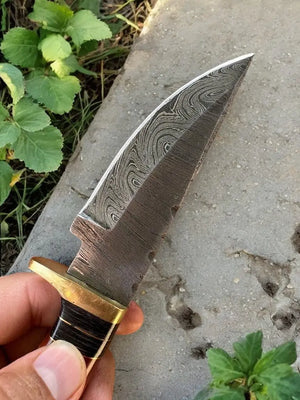 Custom Handmade Damascus Hunting Knife – Epoxy Resin Handle Damascus Knife Store