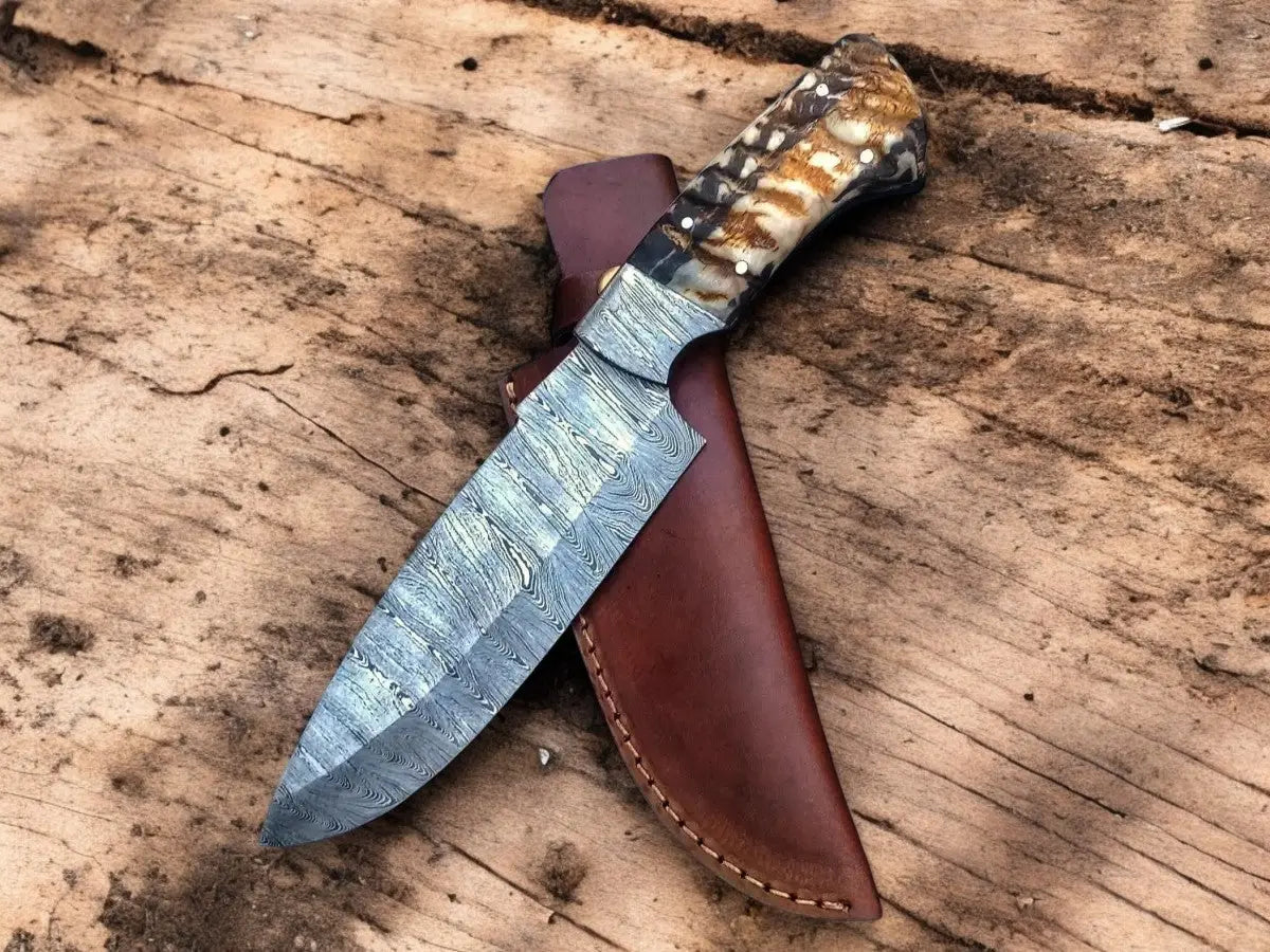 Custom Handmade Damascus Hunting Knife – Sheep Horn Handle Damascus Knife Store