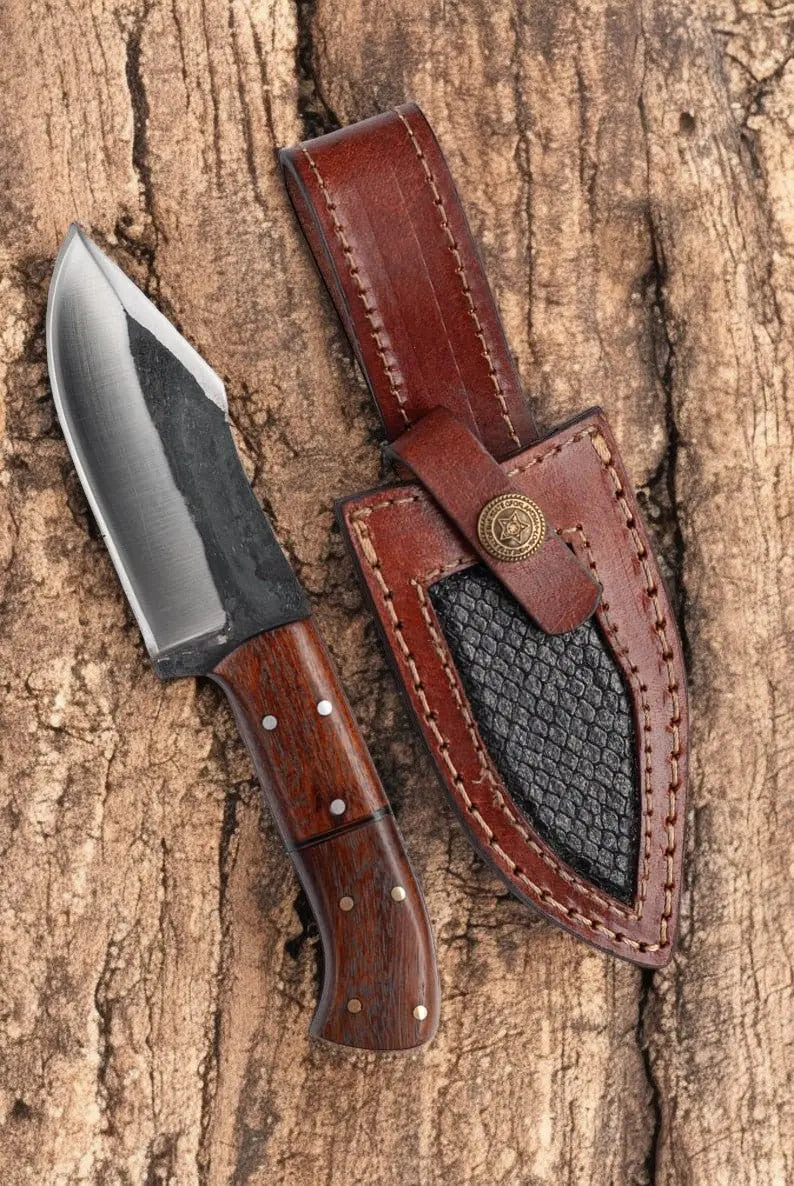 Custom Handmade Hunting Knife – 8" High Carbon Steel Damascus Knife Store