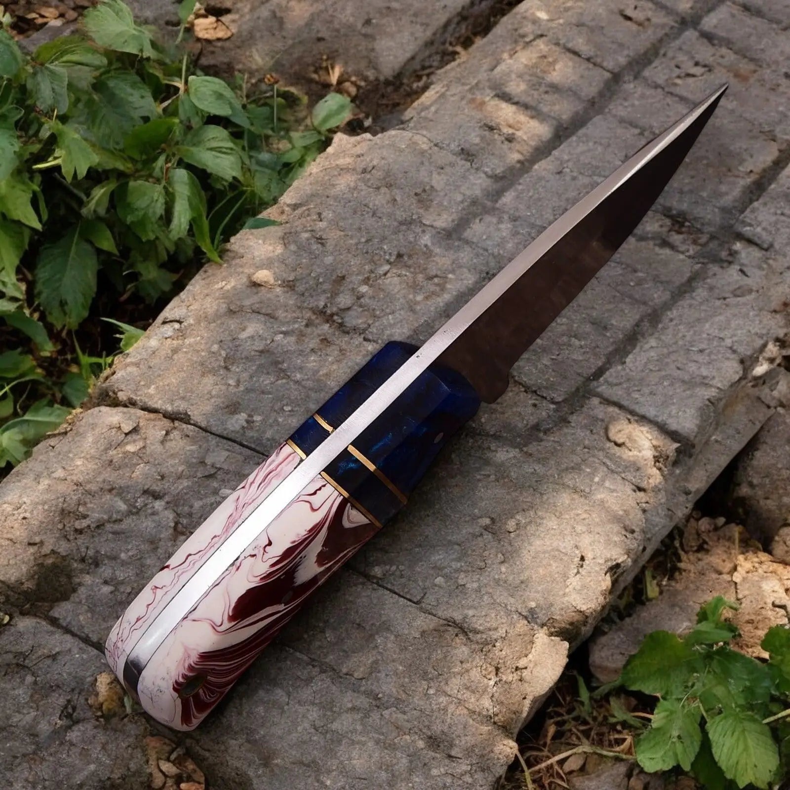 Custom Handmade Hunting Knife – High-Carbon Steel Blade Damascus Knife Store