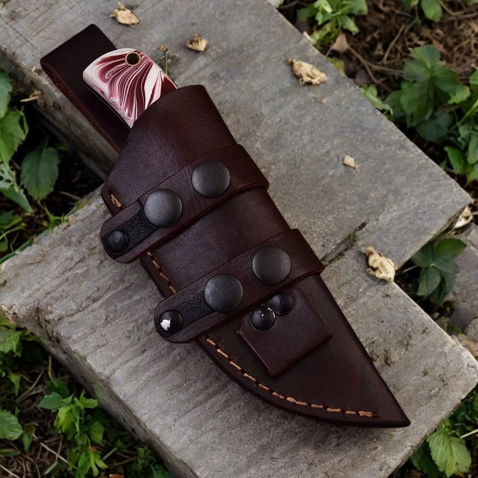 Custom Handmade Hunting Knife – High-Carbon Steel Blade Damascus Knife Store