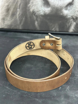 Custom Leather Belt by Kw Leatherworks, handmade leather goods detail photo 8