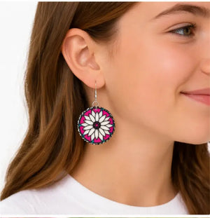 Daisy Pop Handmade Earrings – Bright Flower Dangle Earrings The Tween Space