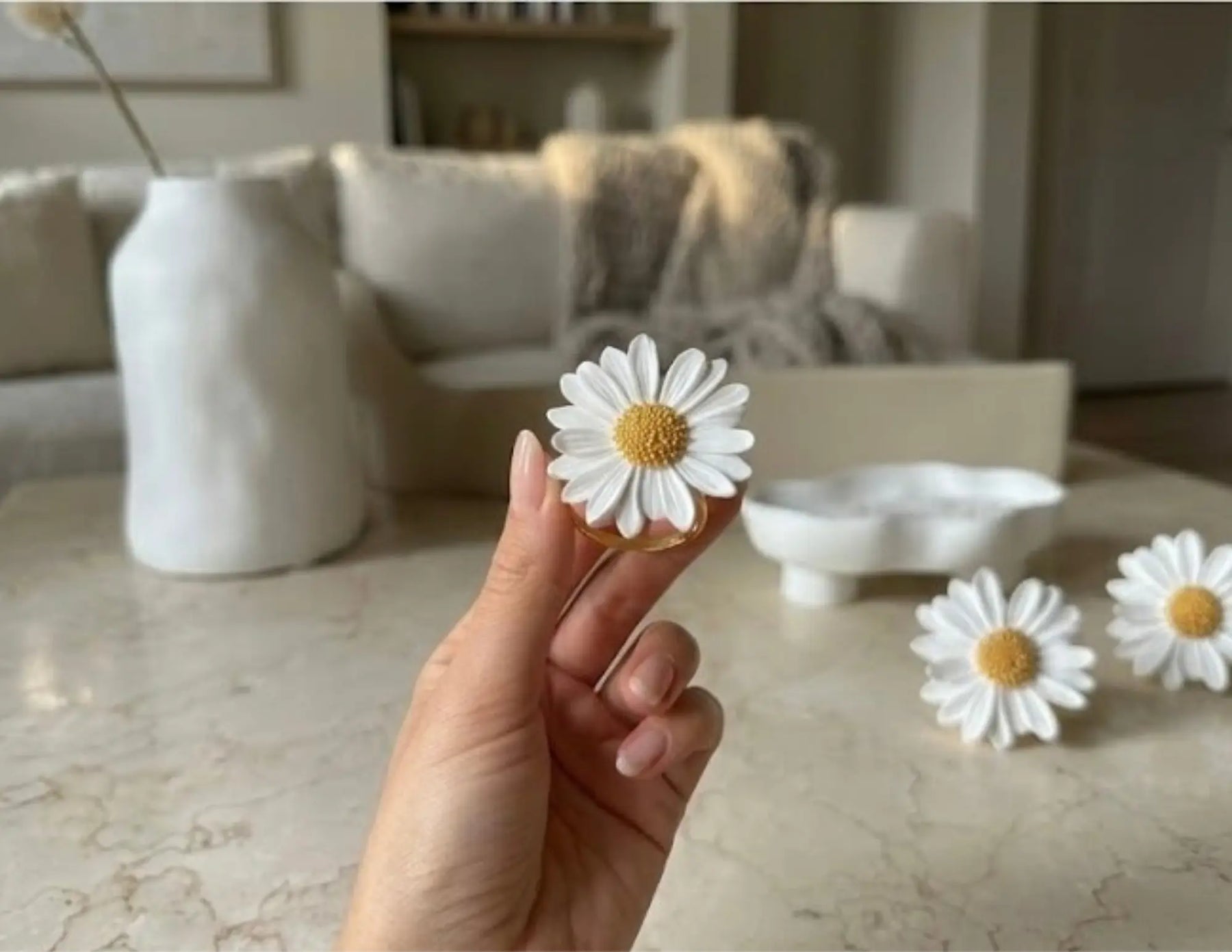 Daisy Sculptures - Main Street Collective