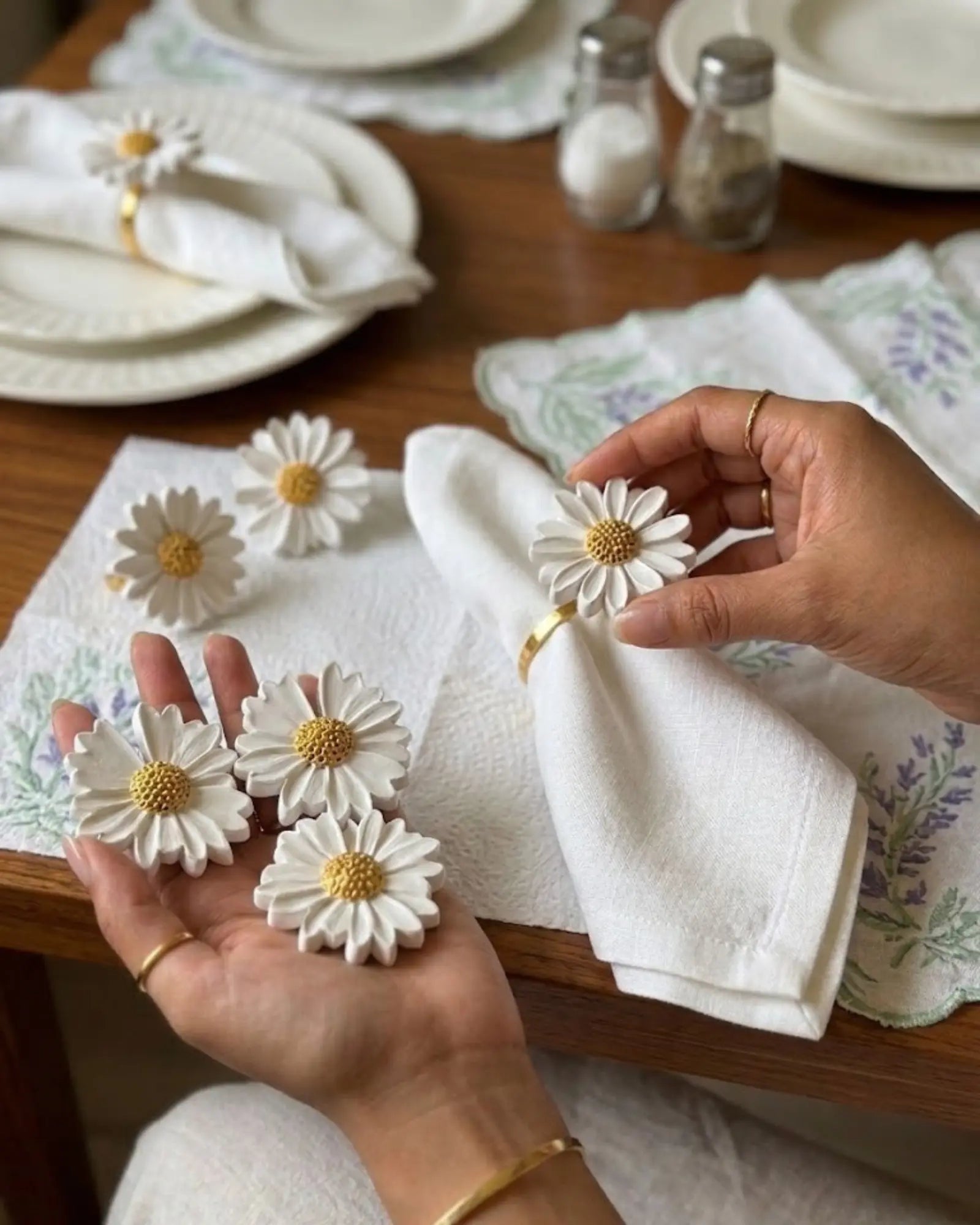Daisy Sculptures - Main Street Collective