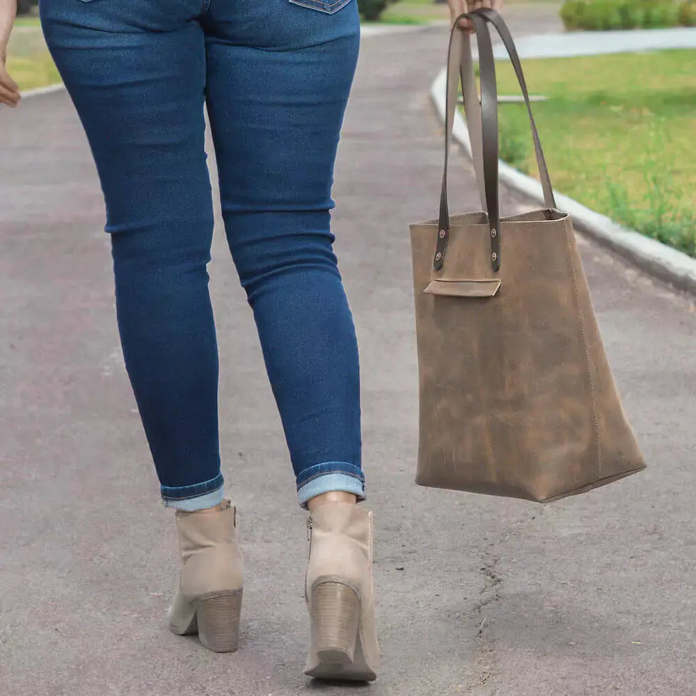 Eden LARGE Leather Tote Bag - Classic by Mission Mercantile Leather Goods, handmade leather goods detail photo 2