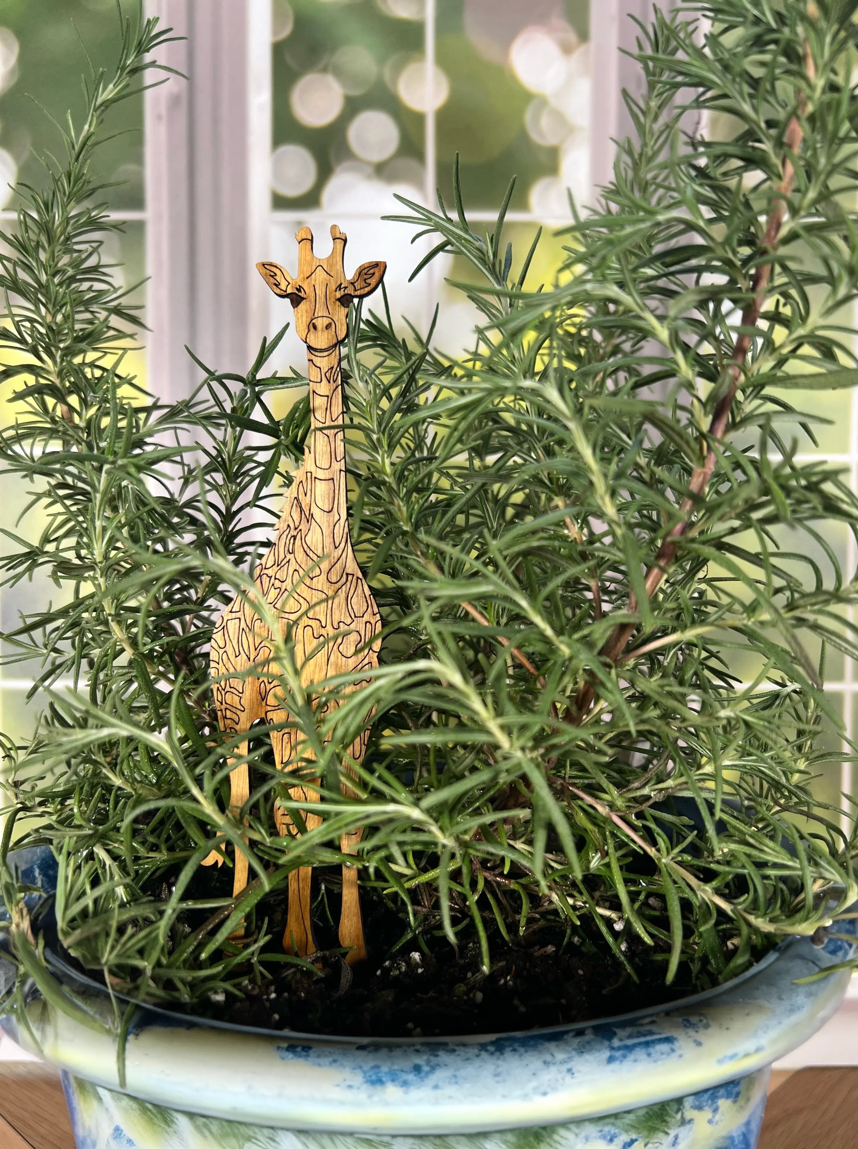 Giraffe Plant Buddy - Plant Pick Artspeak Studio