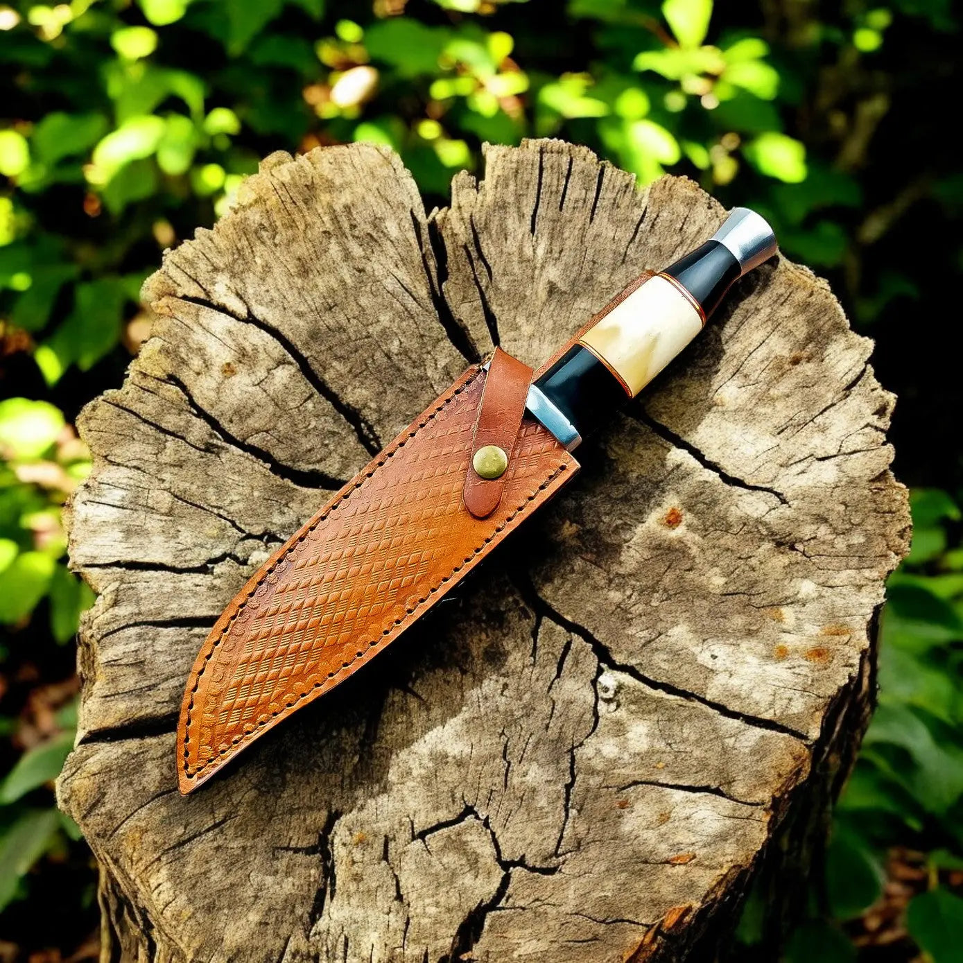 Handmade Damascus Bowie Knife – Bone & Buffalo Horn Handle by Damascus Knife Store, Damascus knife detail photo 3
