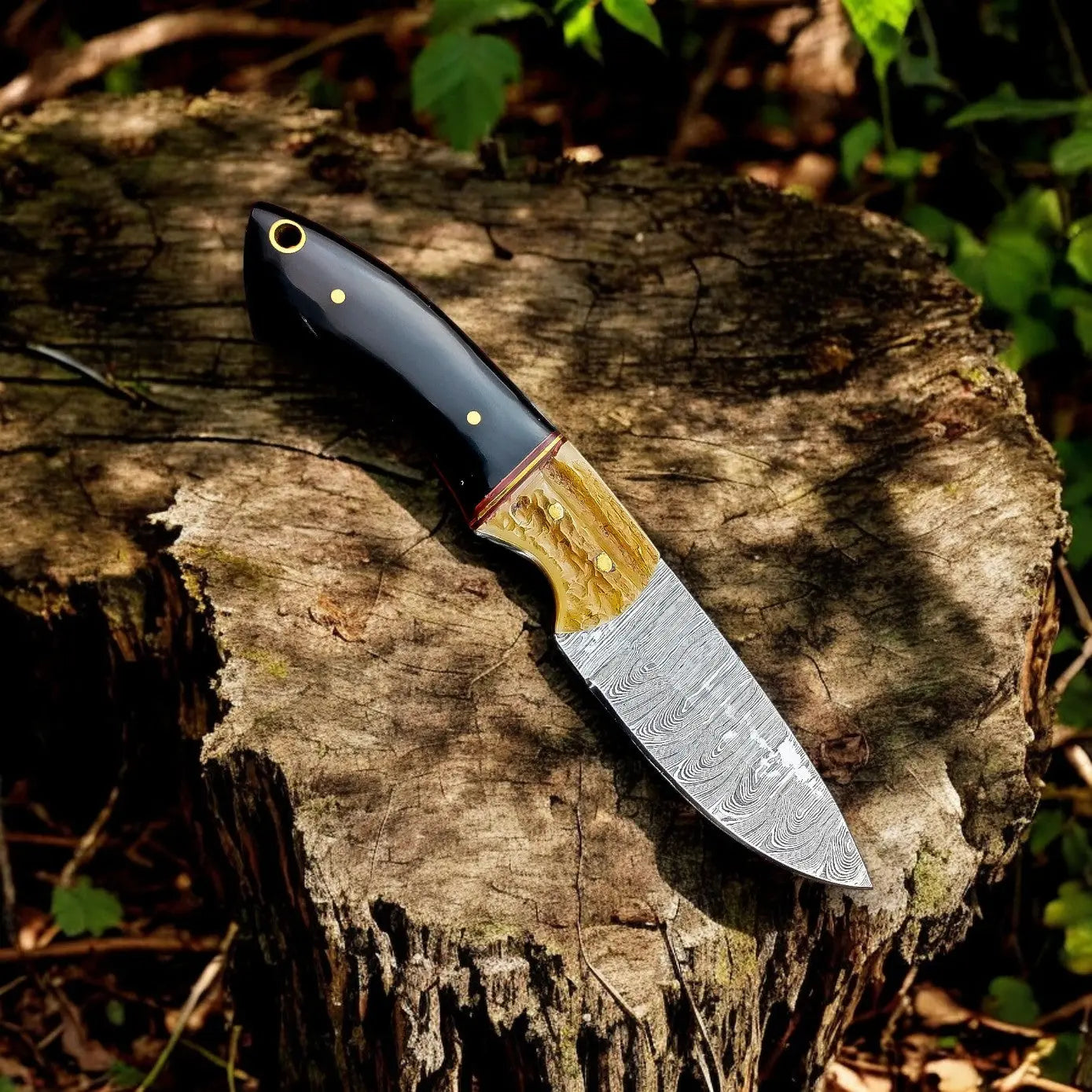 Handmade Damascus Hunting Knife – Buffalo & Antler Horn Damascus Knife Store
