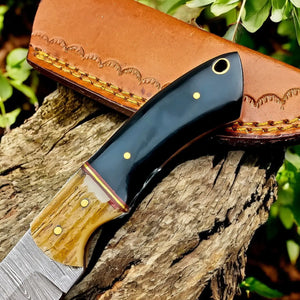 Handmade Damascus Hunting Knife – Buffalo & Antler Horn Damascus Knife Store