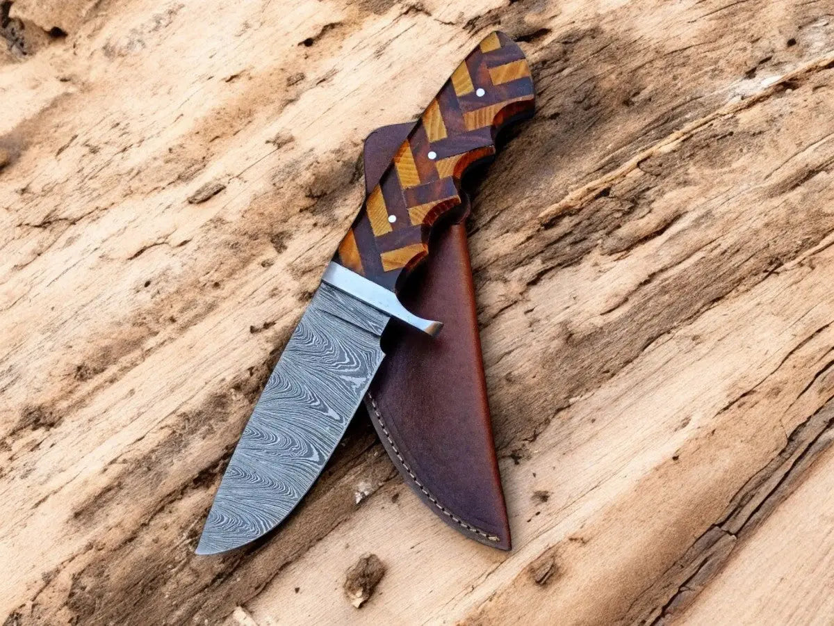 Handmade Damascus Hunting Knife | Rosewood & Olivewood Damascus Knife Store