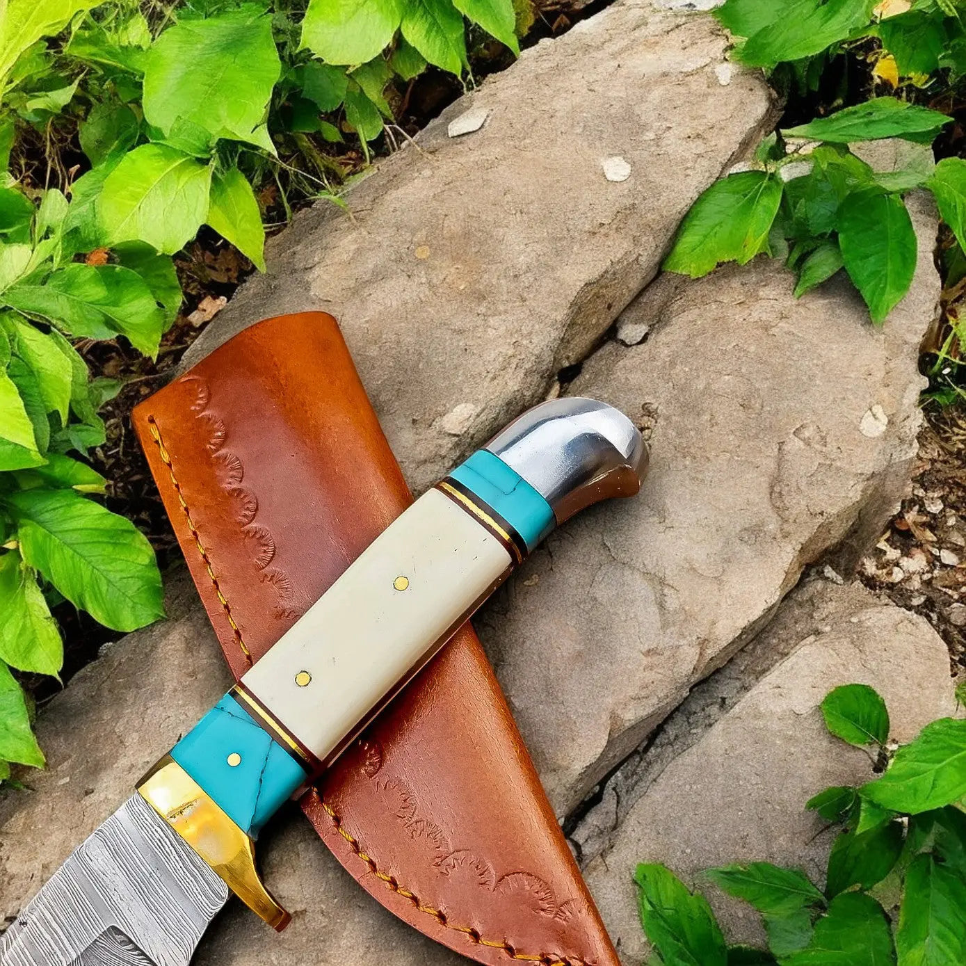 Handmade Damascus Hunting Knife – Turquoise & Bone Handle by Damascus Knife Store, Damascus knife detail photo 2