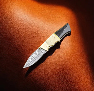 Handmade Damascus Pocket Knife | Bone & Buffalo Horn Handle Damascus Knife Store