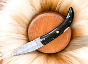 Handmade Damascus Steel Pocket Knife with Buffalo Horn by Damascus Knife Store, Damascus knife detail photo 4