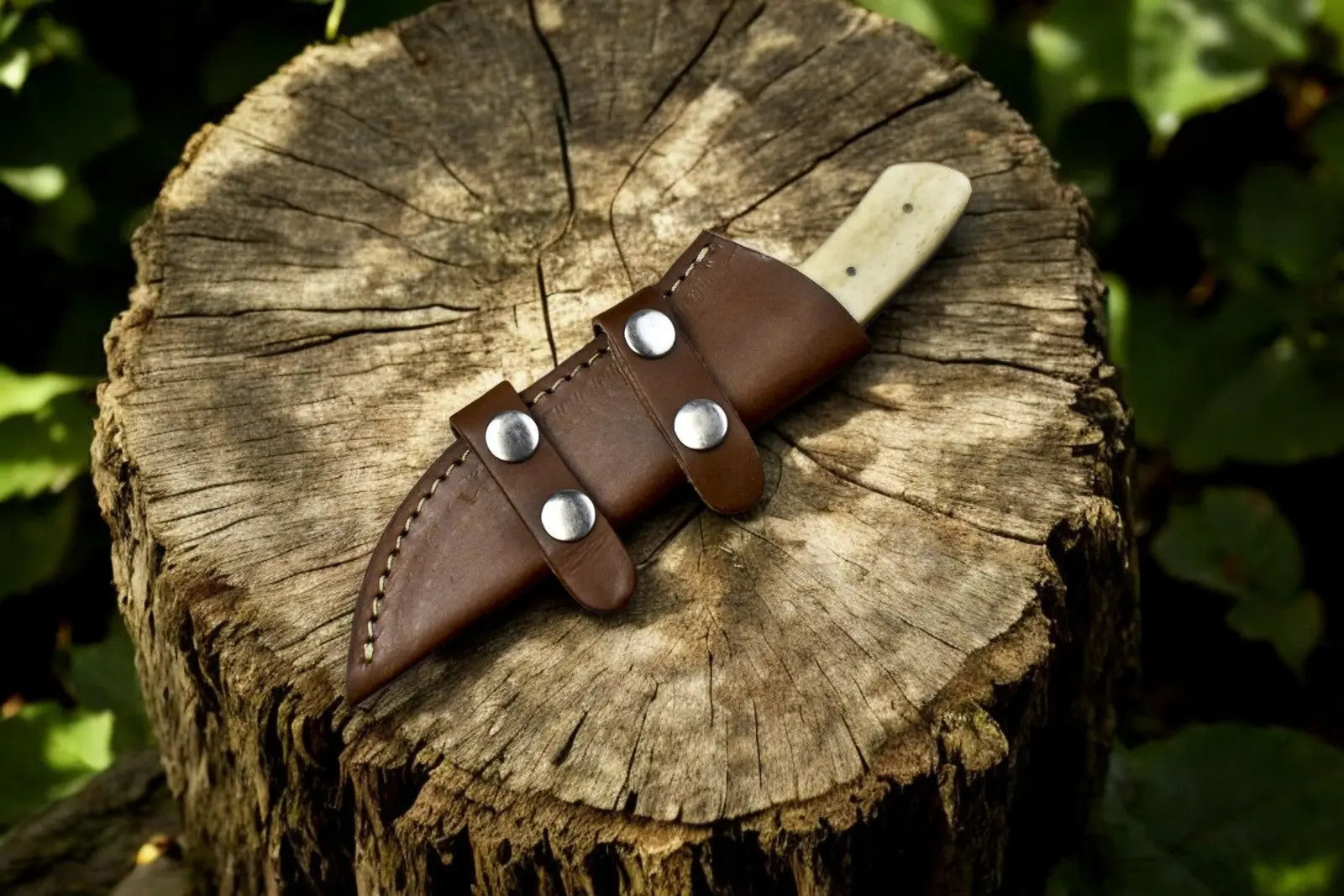 Handmade Damascus Steel Skinning Knife - 8" Custom Hunting Tool Damascus Knife Store