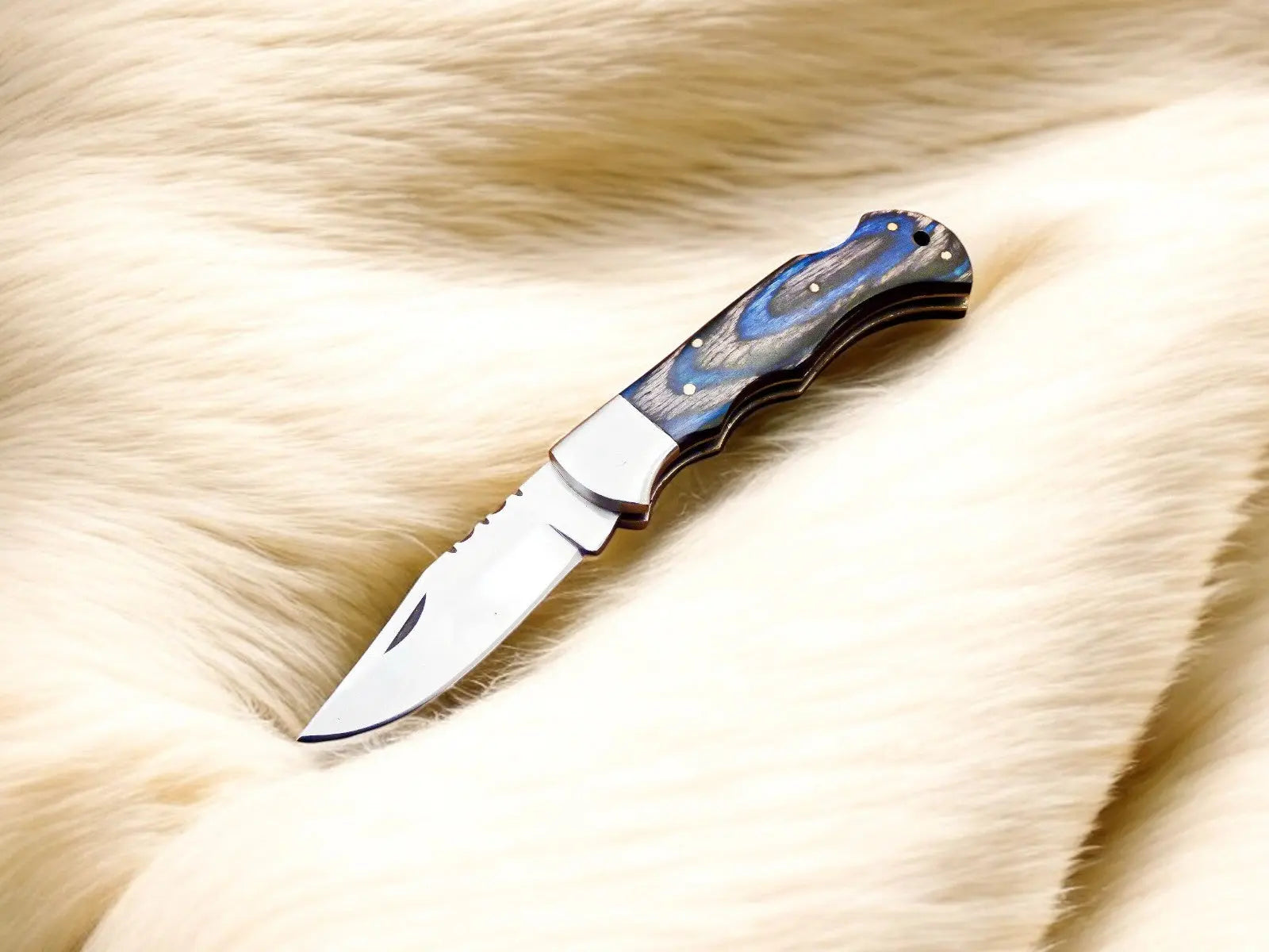 Handmade Stainless Steel Pocket Knife with Exotic Wood Damascus Knife Store