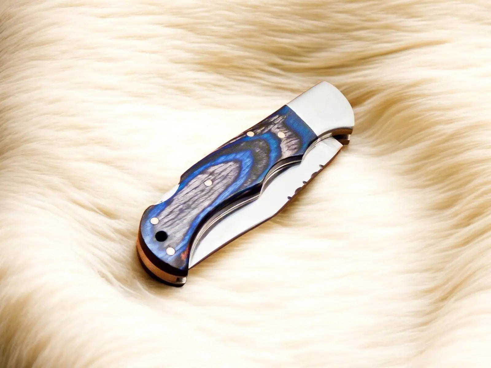 Handmade Stainless Steel Pocket Knife with Exotic Wood Damascus Knife Store