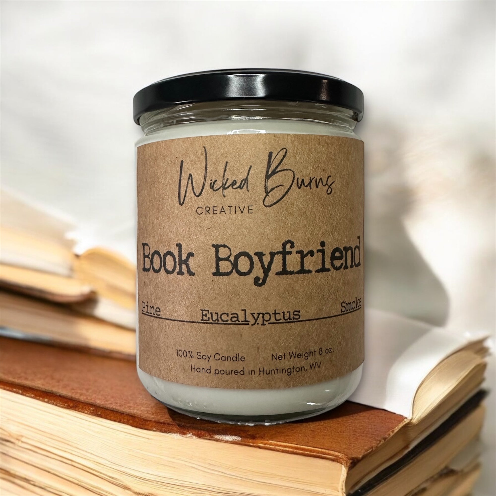 Book Boyfriend Candle | Pine, Smoke & Tonka Bean – Soy Wax