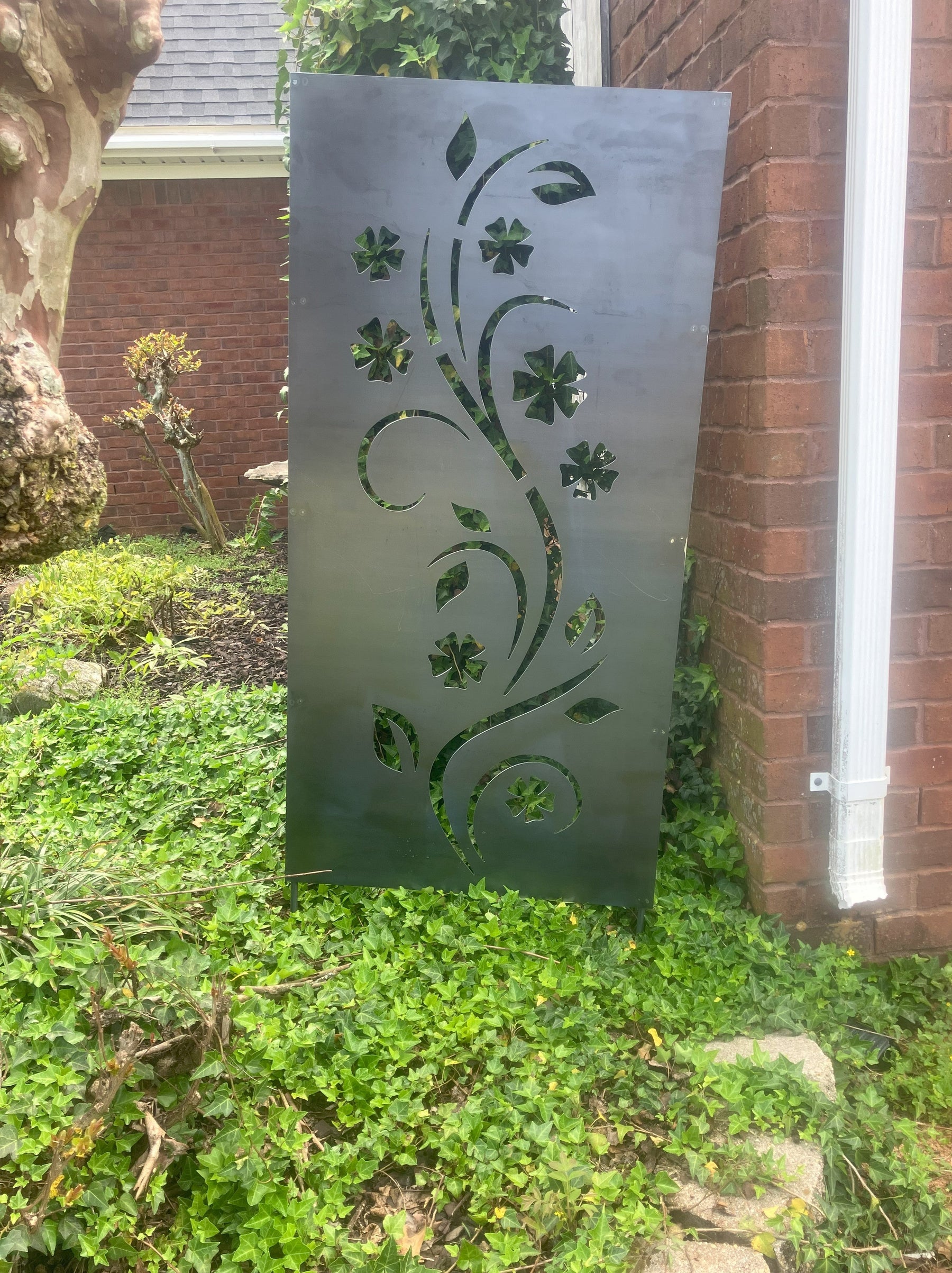Lucca Metal Trellis/Privacy Screen