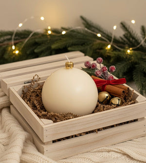 White Christmas sphere candle by Believe Candle – product view 3
