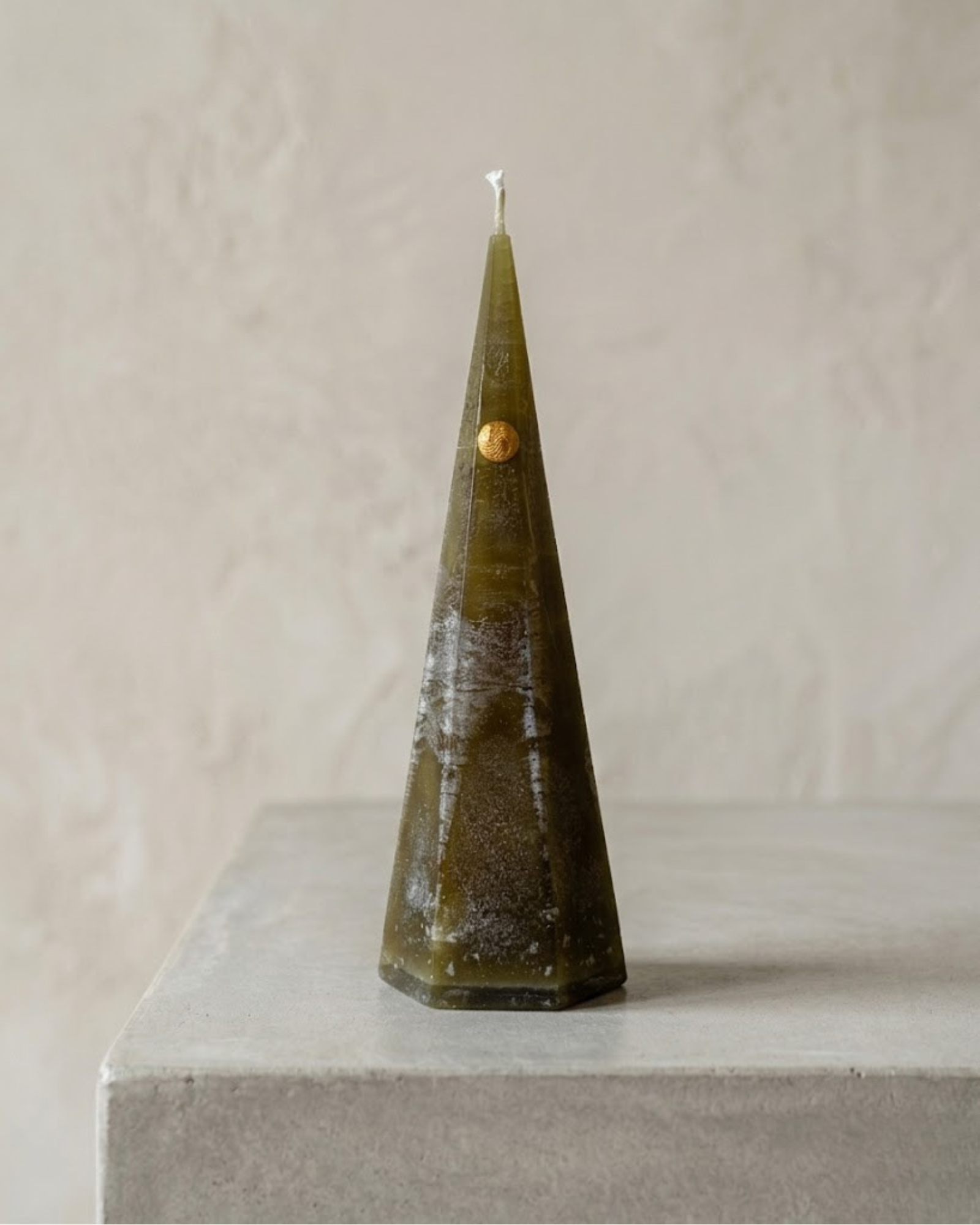 Old World Trio by Believe Candle, scented candle detail photo 2