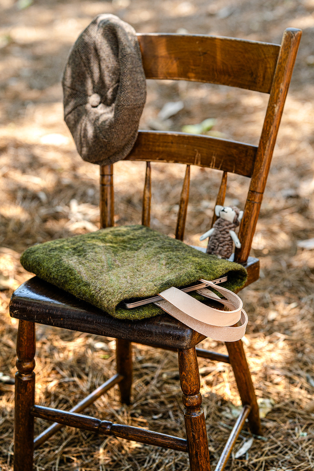 Olive Green and Natural Tan Classic Carryall handmade wool bag by Comfy Bear Home product image 3