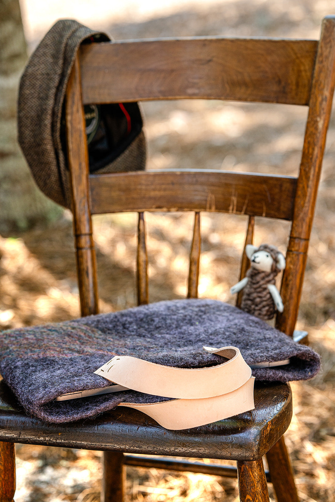 Gray and Natural Tan Classic Carryall handmade wool bag by Comfy Bear Home product image 3