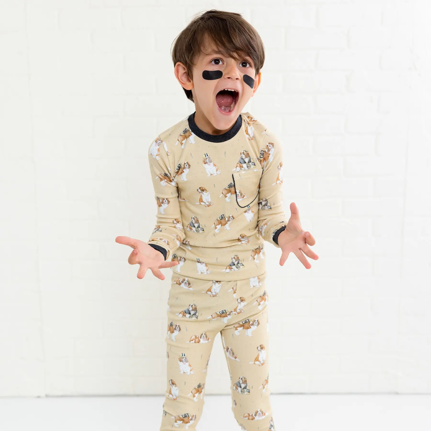 MVP: Louisiana Saints Organic Cotton Pajama Set by Nola Tawk, Southern food gift detail photo 2