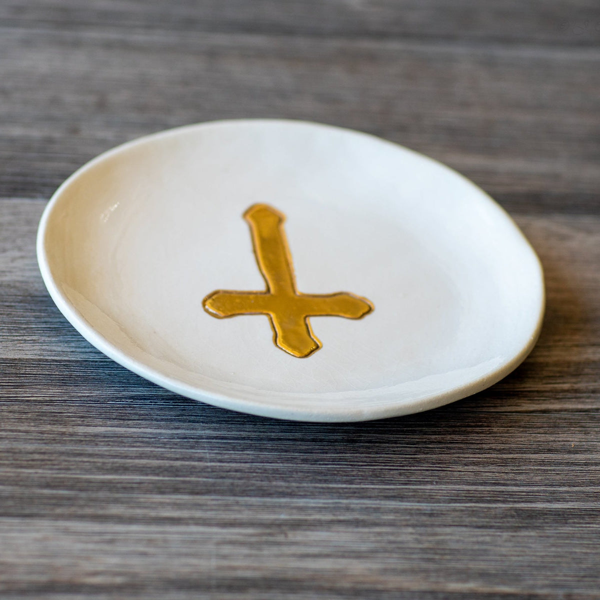 Prodigal Pottery Small Ceramic Gold Leaf Cross Plate — product view 6