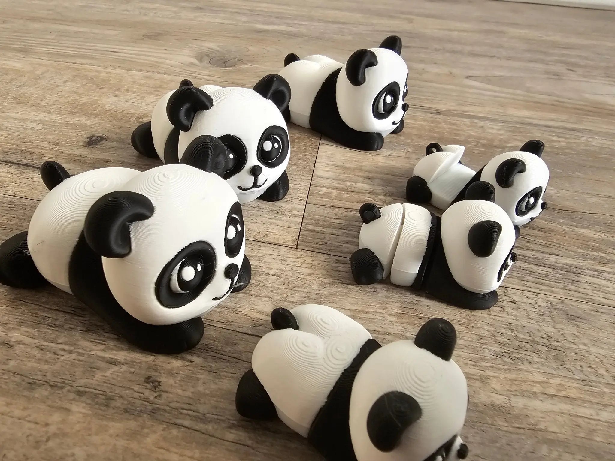 Panda Family Fidget Set: 3D Printed Pandas, Phone Holder, Desk Pets. Cute Animal Toys for Kids & Teens.