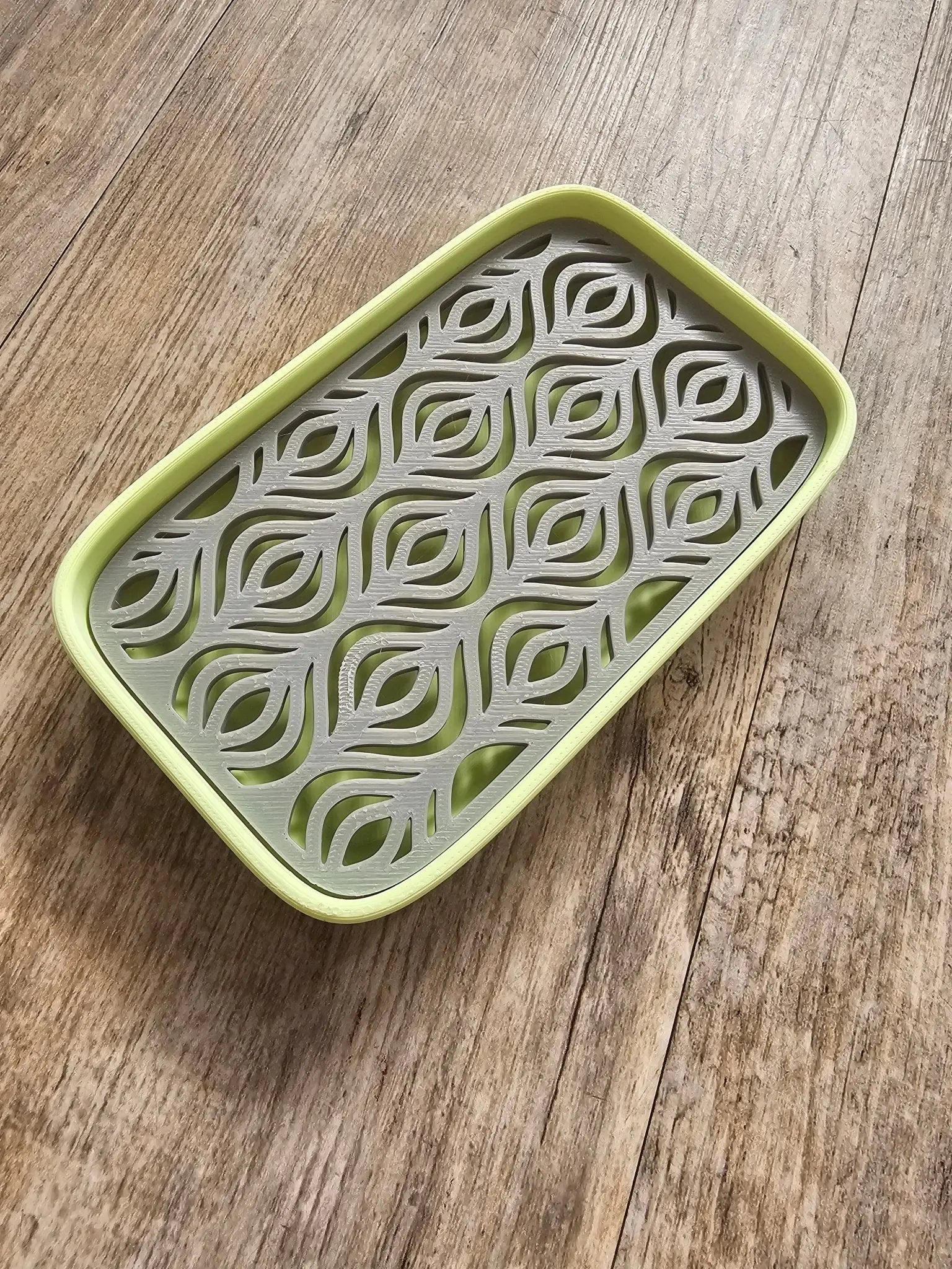 Quick-Dry Leaf Soap Dish (Two-Piece, 3D-Printed) – Lime + Stone by The Tween Space, paper gift main product photo