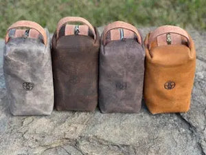 Regular Dop's by Kw Leatherworks, handmade leather goods detail photo 5