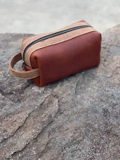 Regular Dop's by Kw Leatherworks, handmade leather goods detail photo 9