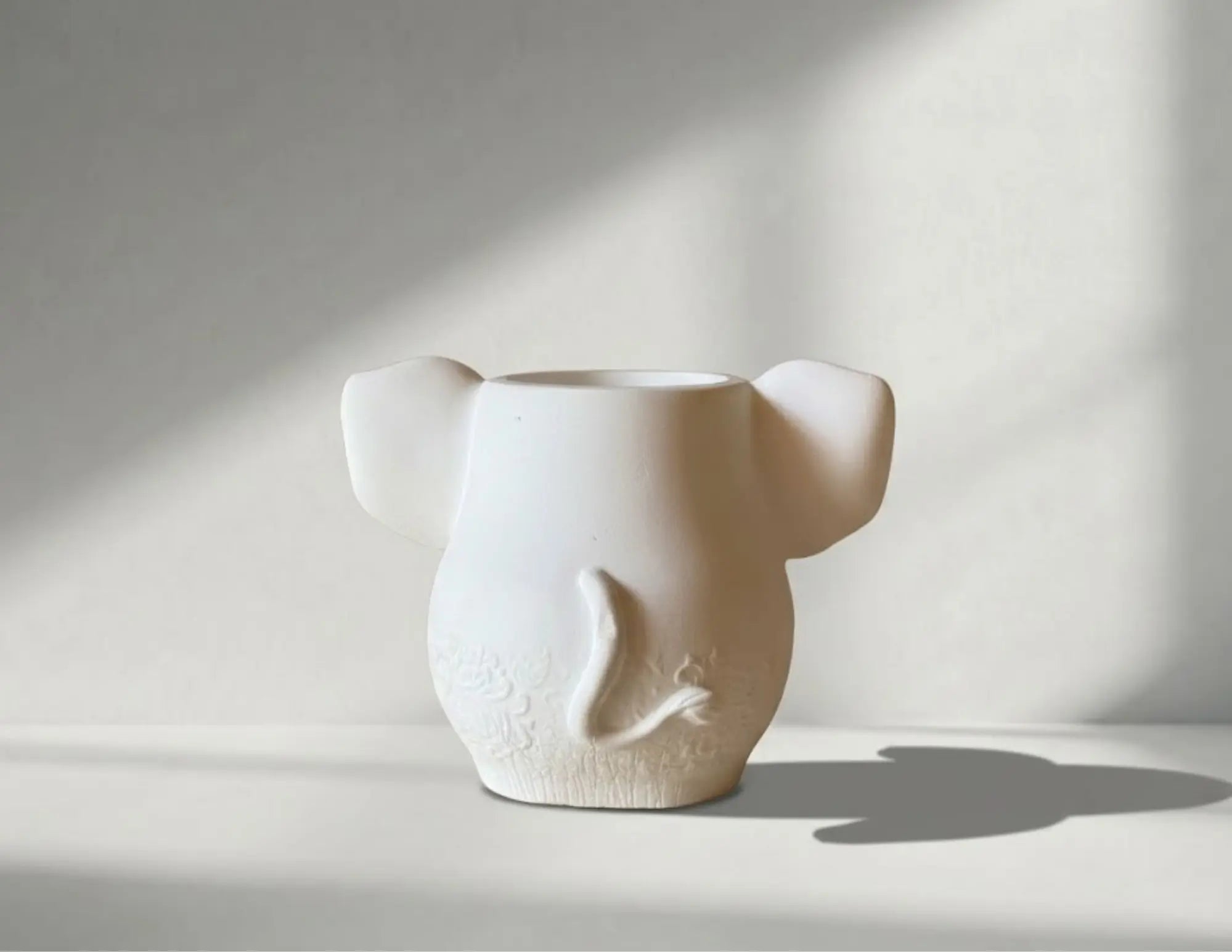 Serene Elephant by Believe Candle, scented candle detail photo 2