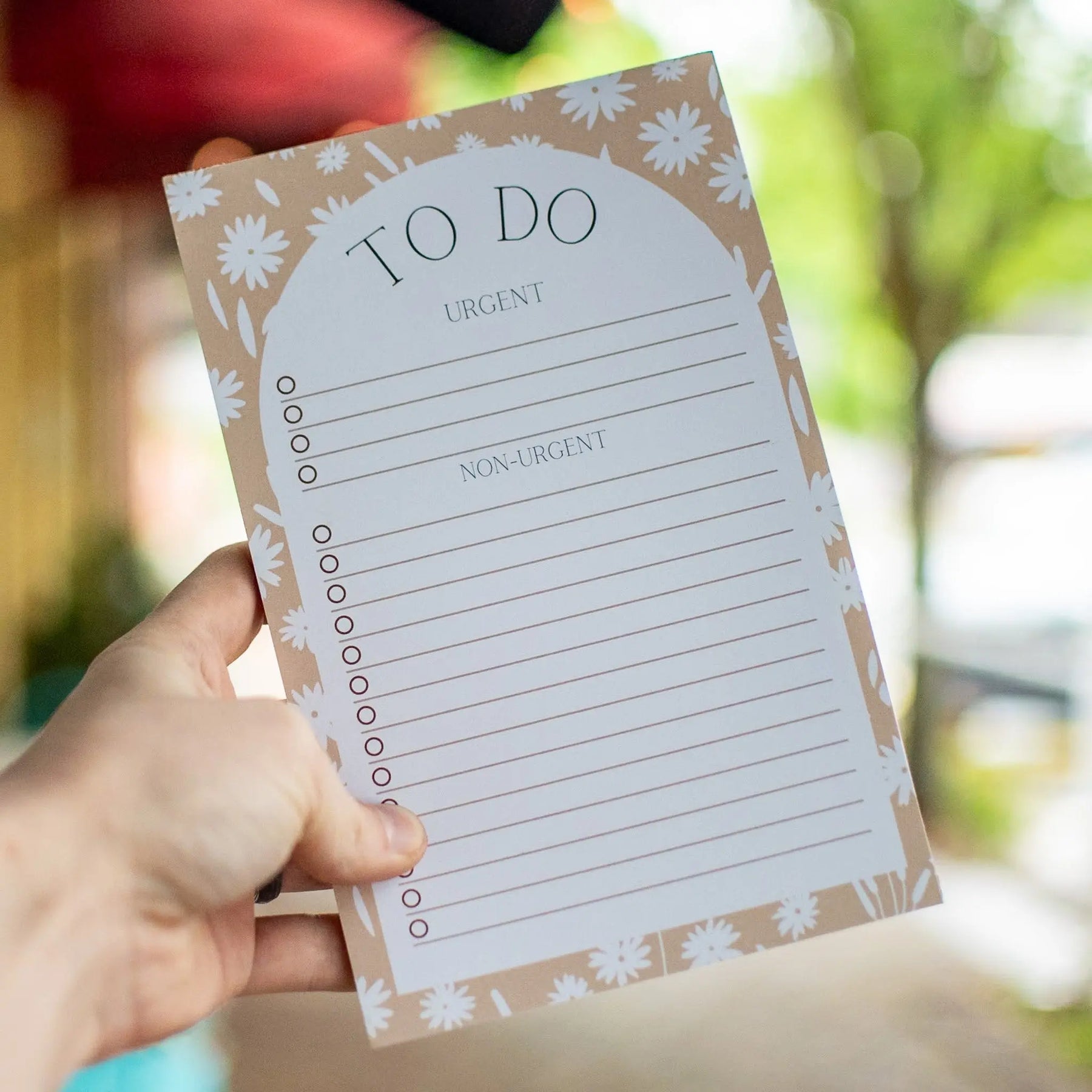 Tan and White Floral - To Do Notepad Still Magnolia