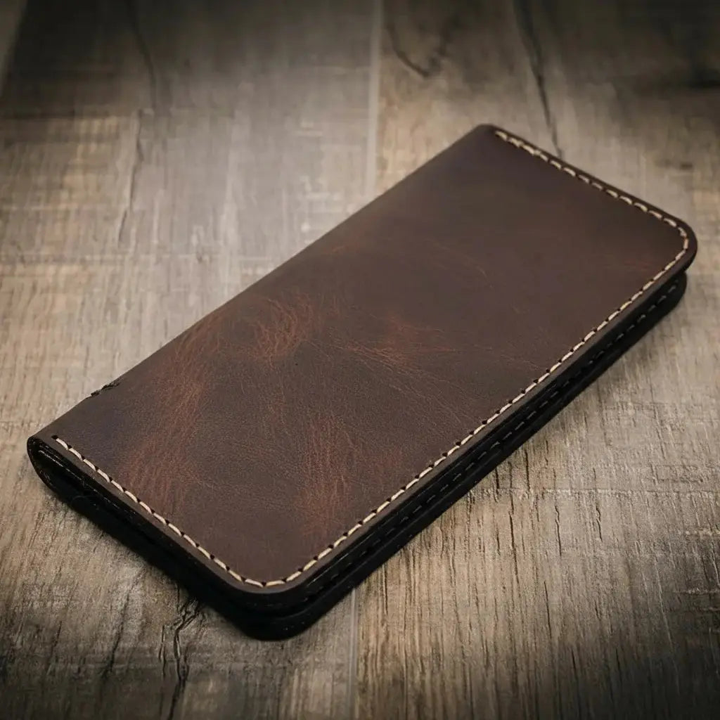 The Houstonian Long Wallet by Bull Sheath Leather, handmade leather goods detail photo 7
