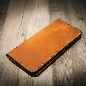 The Houstonian Long Wallet by Bull Sheath Leather, handmade leather goods detail photo 10