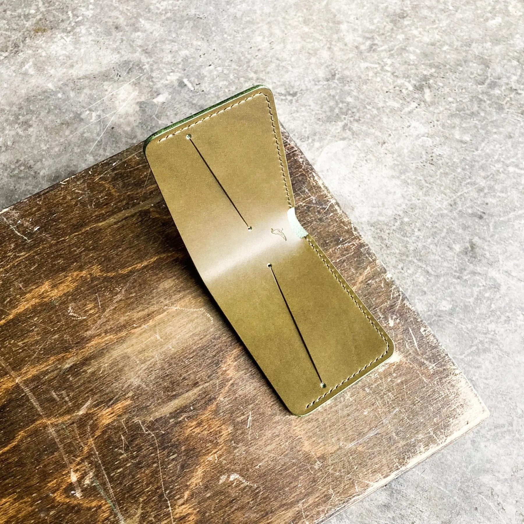 The Kingston by Harland Handmade USA, handmade leather goods detail photo 10