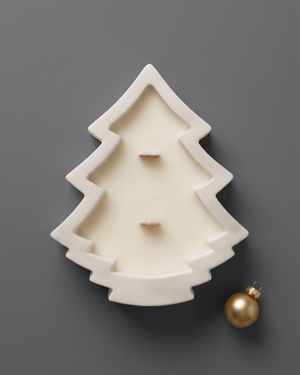 Coconut soy Christmas tree candle with crackling wood wicks