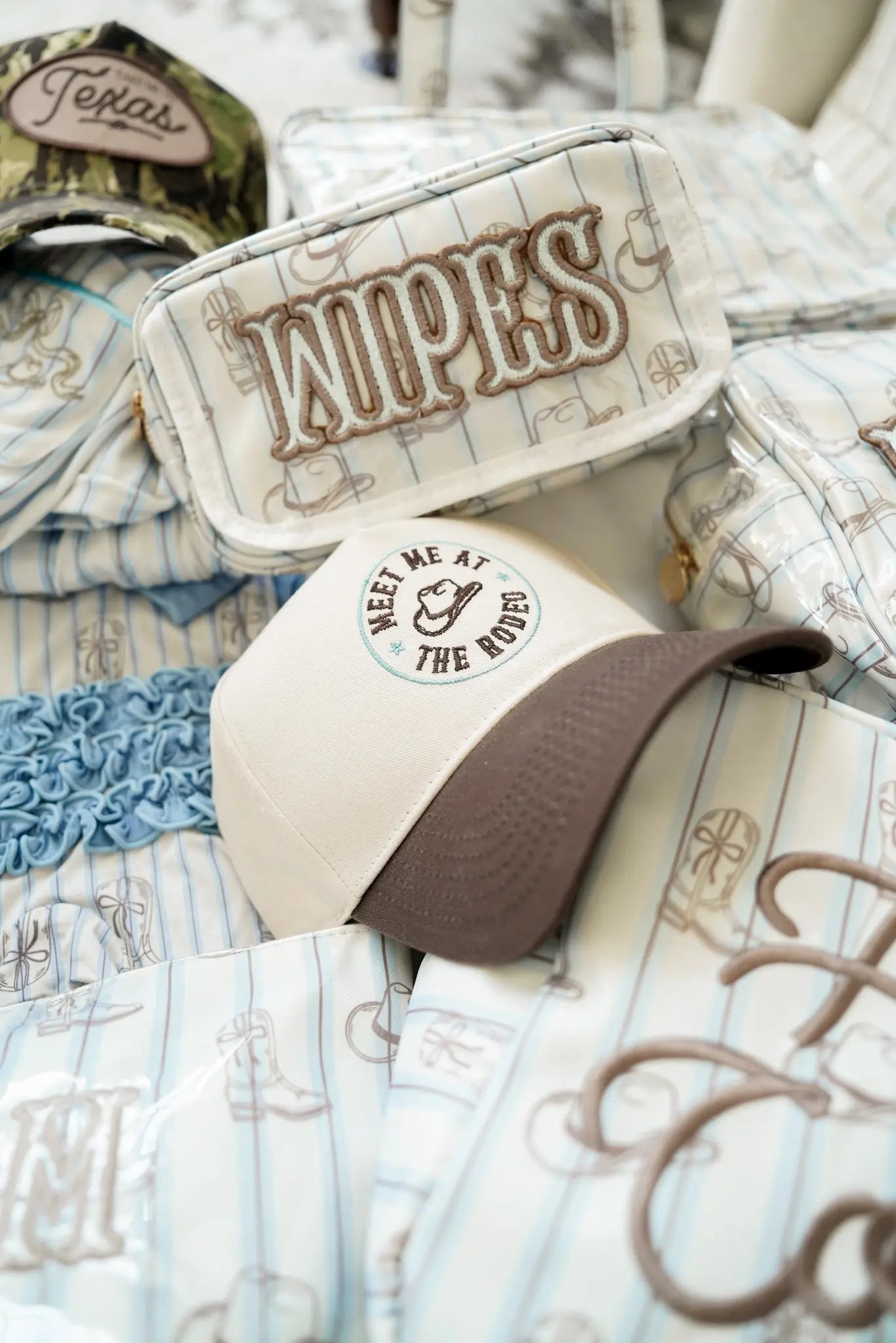Wipes Pouch - Western Blues Clear Coat Bag by KenzKustomz, handmade leather goods detail photo 10