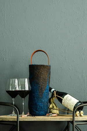 The Leah handcrafted wool wine carrier by Comfy Bear Home - additional view 2