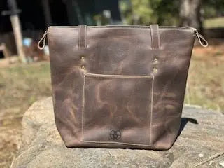 Zippered Purse by Kw Leatherworks, handmade leather goods detail photo 5