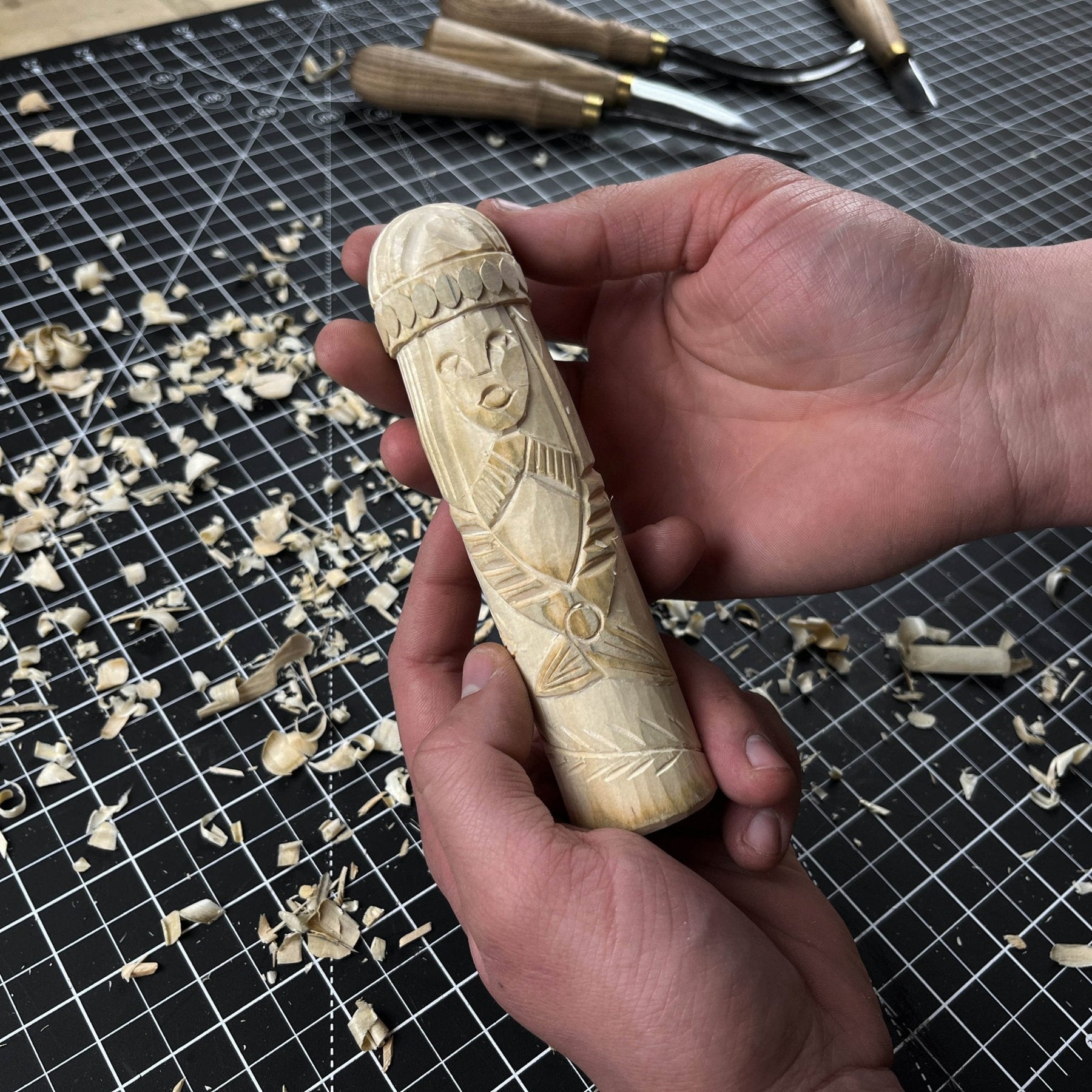 Hand-Carved Freyja Figurine – 14 cm (5.7 inches) Wooden Scandinavian Goddess Statue