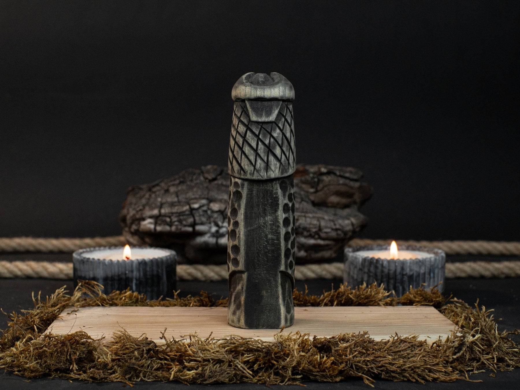 Hand-Carved Vidar Figurine – 14 cm (5.7 inches) Wooden Norse God of Vengeance Statue