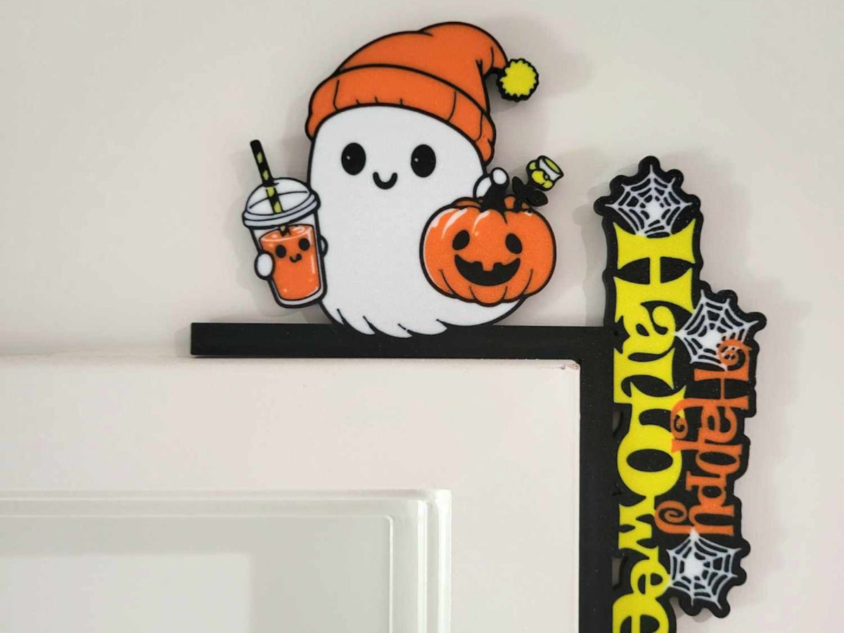 Happy Halloween ghost and pumpkin door corner topper close-up
